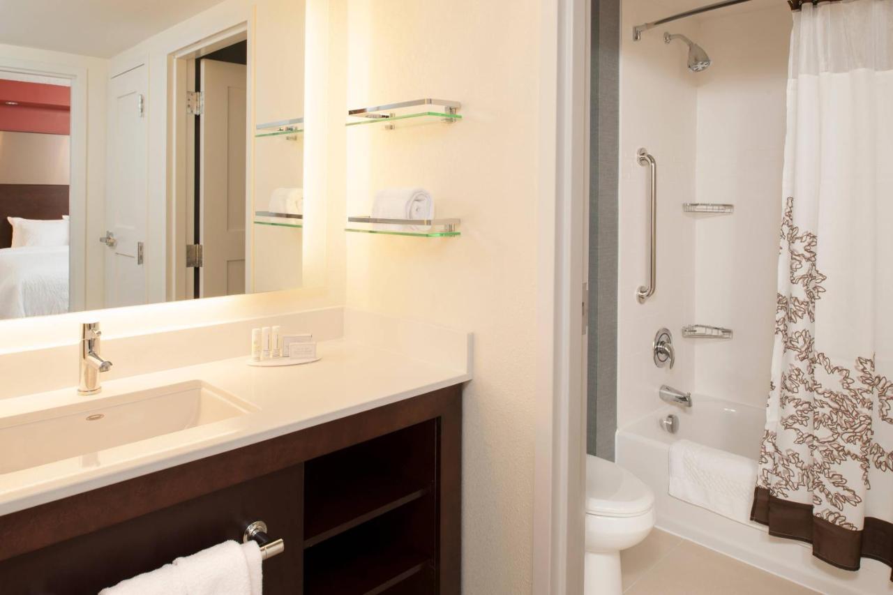 Residence Inn By Marriott Bloomington Extérieur photo
