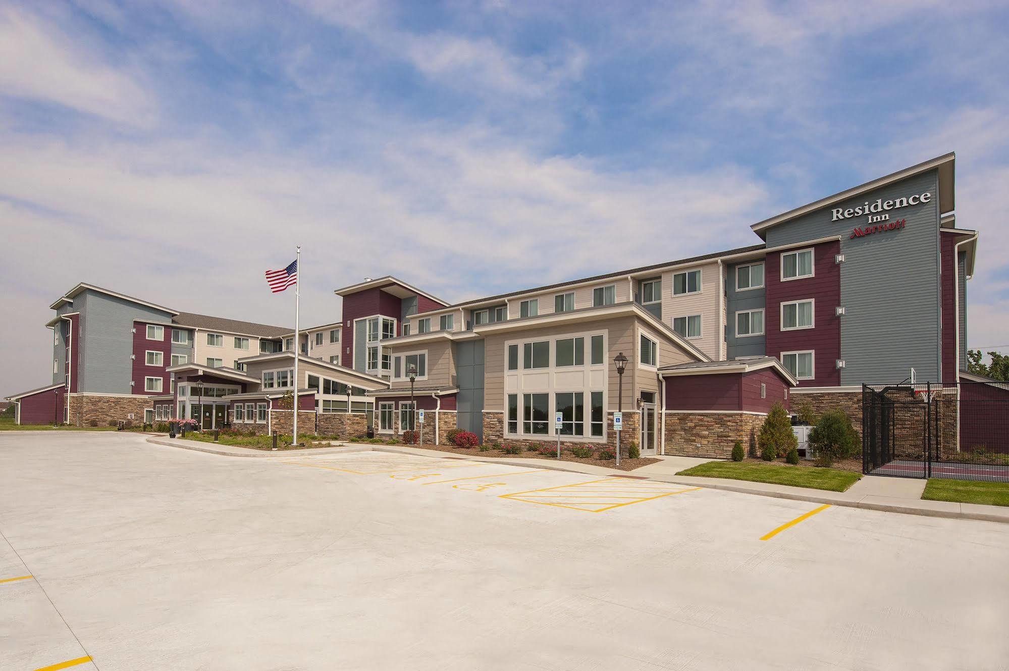 Residence Inn By Marriott Bloomington Extérieur photo