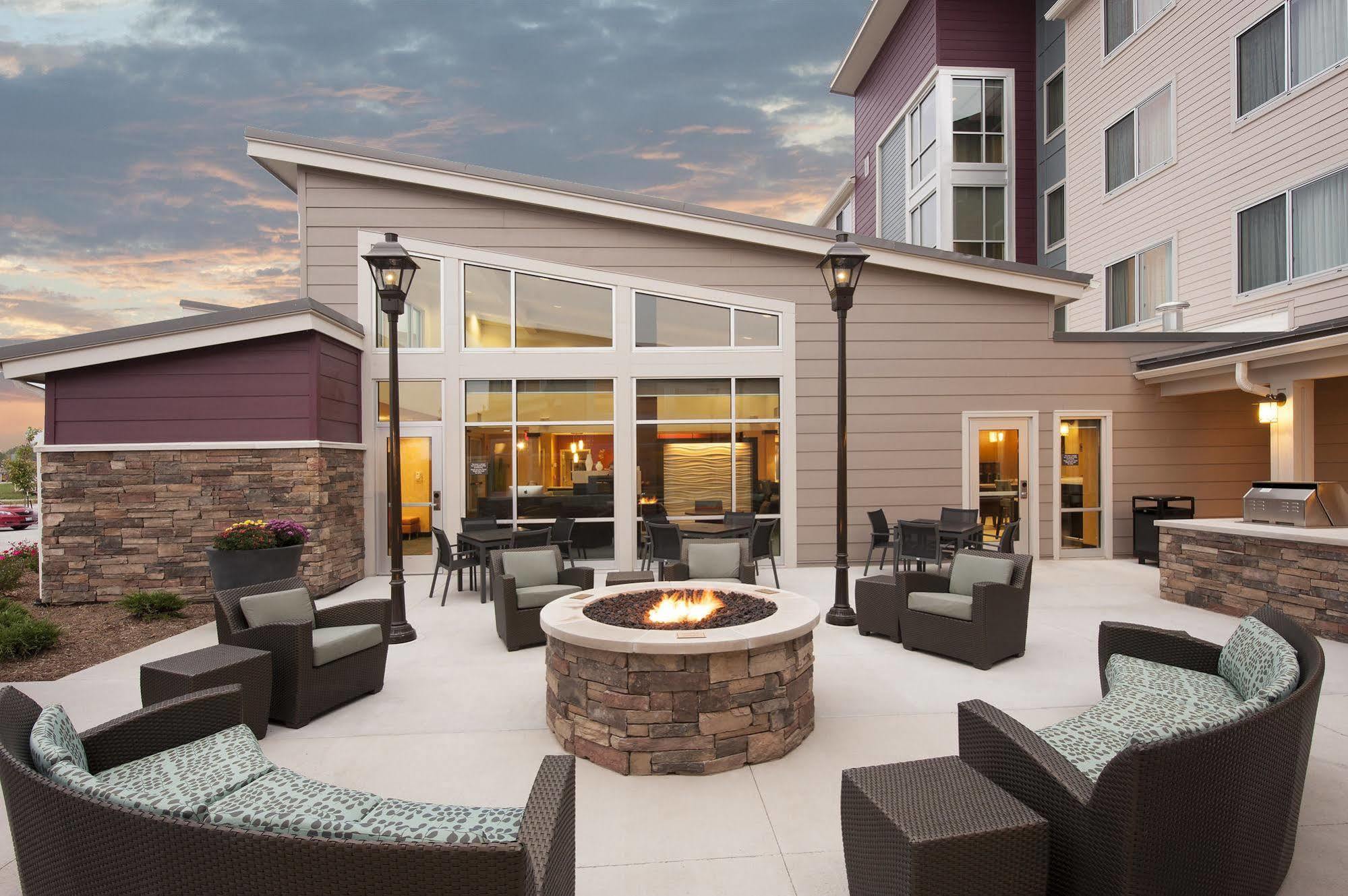 Residence Inn By Marriott Bloomington Extérieur photo