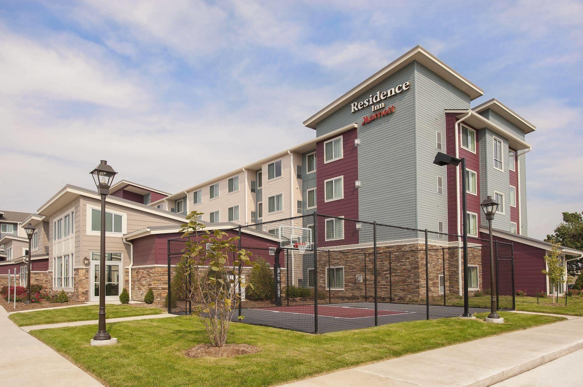 Residence Inn By Marriott Bloomington Extérieur photo